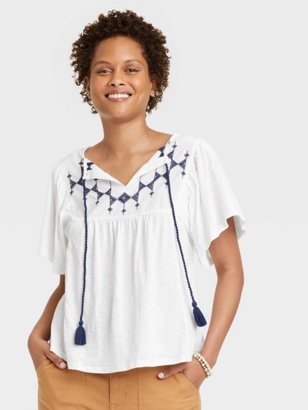 Women's Flutter Short Sleeve Embroidered Top - Knox Rose White/Blue M